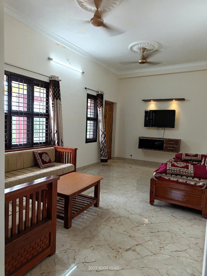 Nisarga Homestay, Dharmasthala Dharmastala Esterno foto