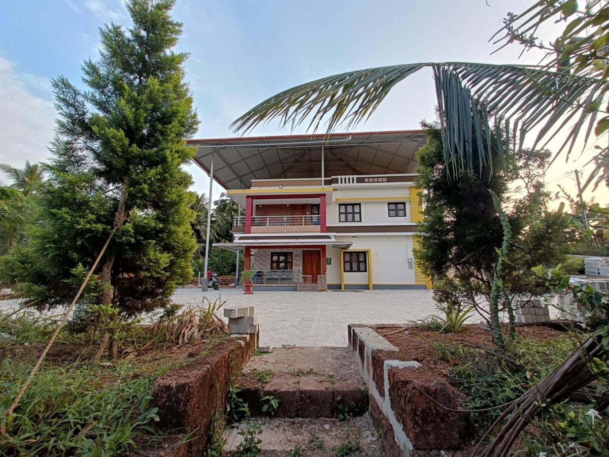 Nisarga Homestay, Dharmasthala Dharmastala Esterno foto