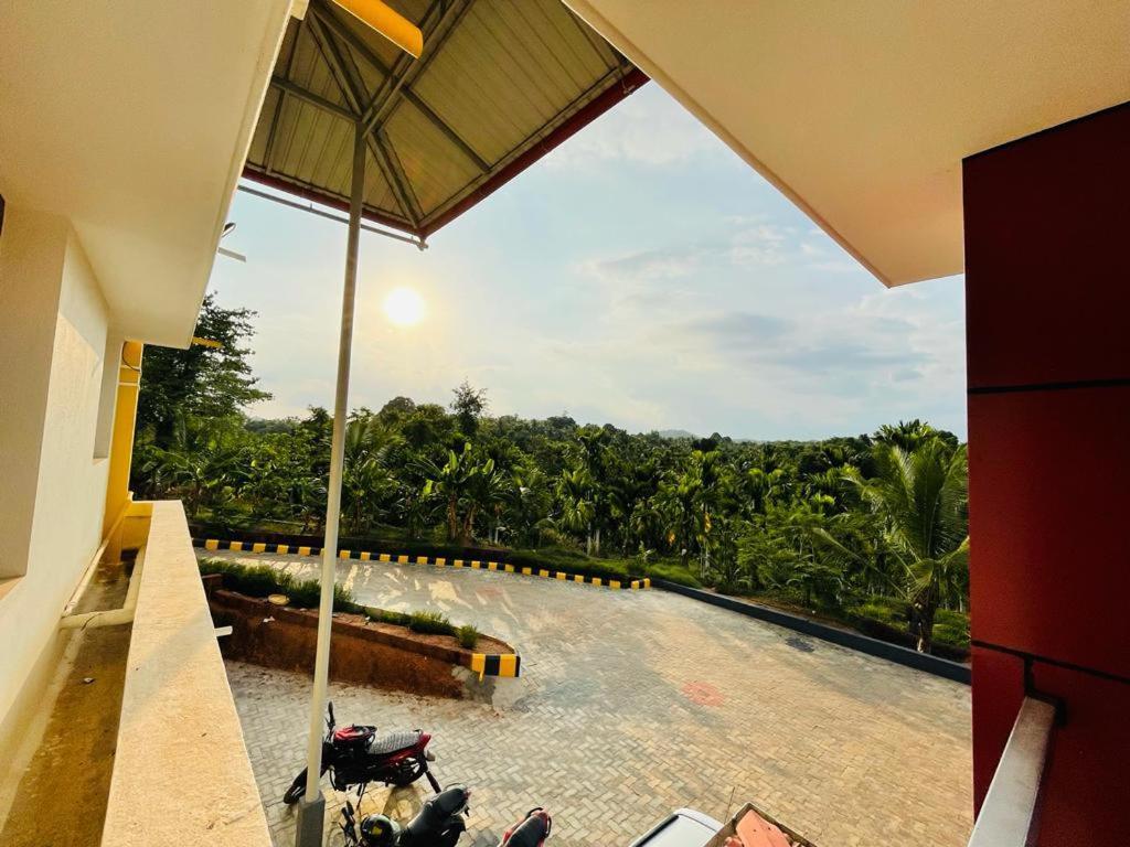 Nisarga Homestay, Dharmasthala Dharmastala Esterno foto